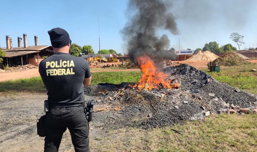PF incinera mais de 150 quilos de drogas em Rondônia