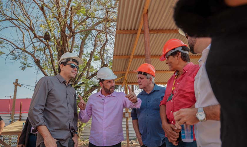 Prefeito Hildon Chaves vistoria andamento das obras da nova rodoviária da capital