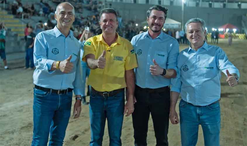 Deputado Luizinho Goebel destaca importância da Sicoob Agroshow 2025 no primeiro dia do evento em Vilhena