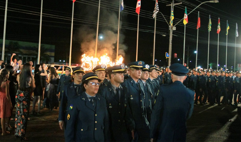 Dia do Soldado é comemorado com a formatura de 296 sargentos da Polícia Militar de Rondônia