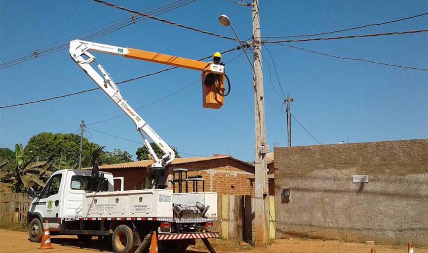 Prefeitura recupera mais de 100 pontos de iluminação no Bairro Novo
