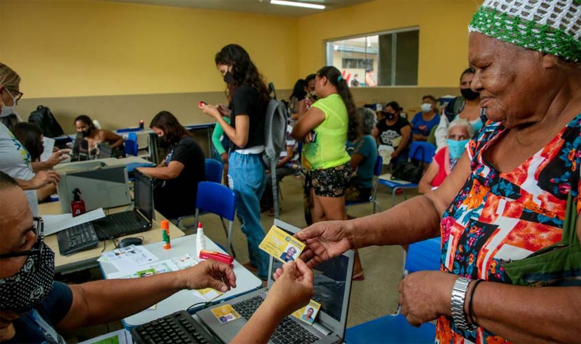 Governo de Rondônia sanciona lei que amplia prazo de renovação do passe livre para idosos e pessoas com deficiência