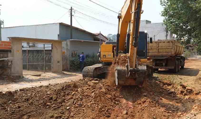 Iniciadas obras para asfaltamento de ruas no bairro Bela Vista