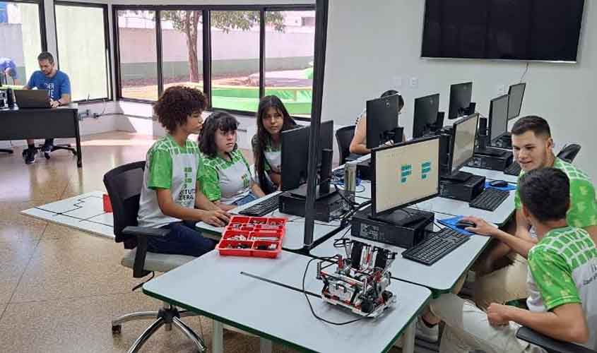 Campus Porto Velho Zona Norte sedia pela primeira vez a etapa regional da Olimpíada Brasileira de Robótica
