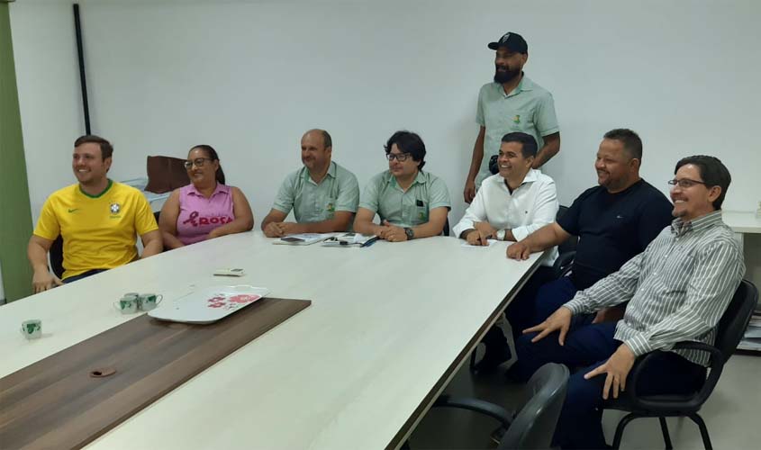 Pré-candidato a prefeito Gilmar da Farmácia se reúne com Sindsul para discutir necessidades dos servidores  
