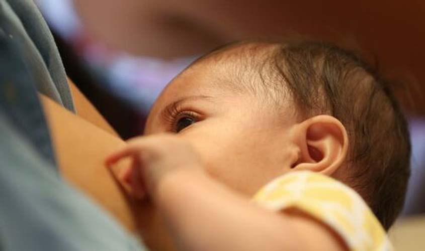 Amamentação pode reduzir o risco de câncer de mama