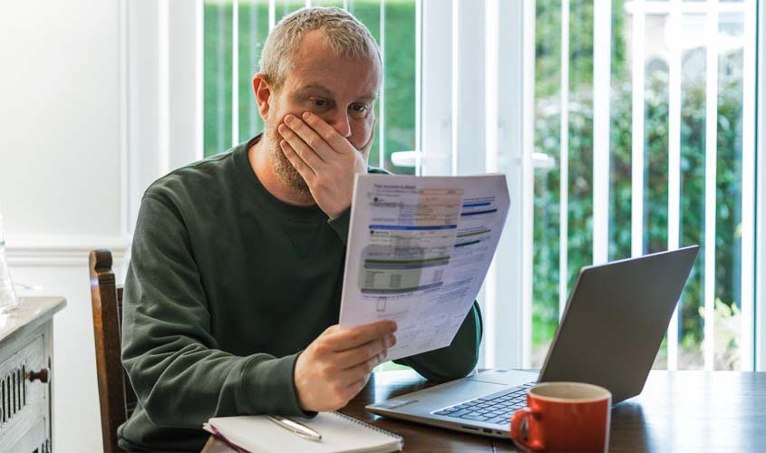Alta conta e bandeira vermelha: estados buscam placas solares