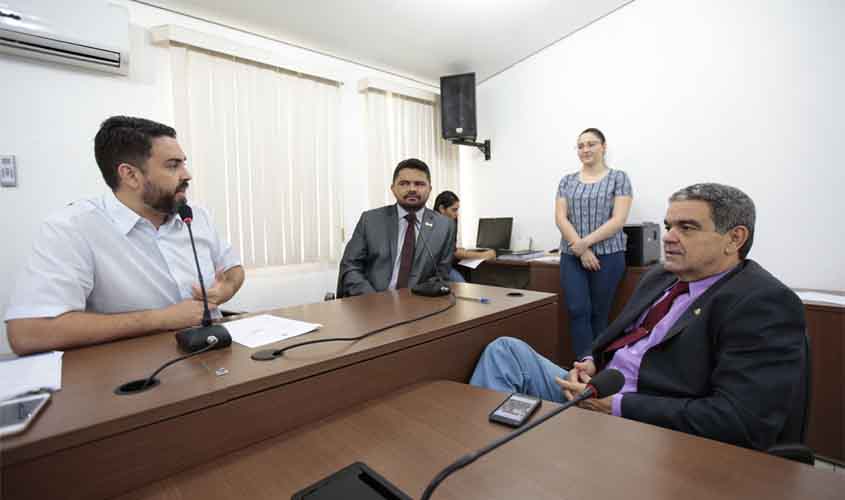 Comissão de Direitos Humanos trata da falta de acessibilidade na Universidade Federal de Rondônia