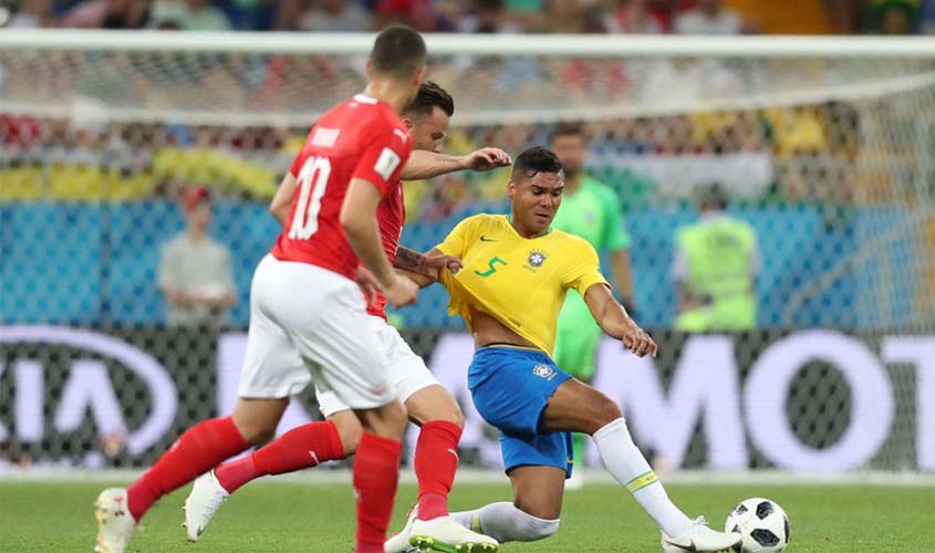 Brasil tenta vencer a Suíça pela primeira vez em uma Copa do Mundo