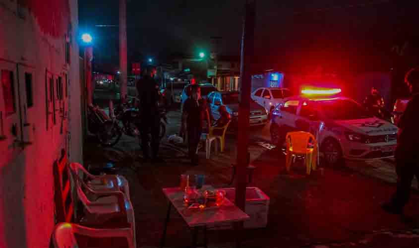 Na 6ª noite da 'Operação Emergência', agentes de fiscalização flagram aglomerações e festas clandestinas