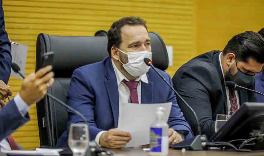 Deputado Alex Redano acompanha em Brasília proibição do corte de energia elétrica a consumidores de baixa renda