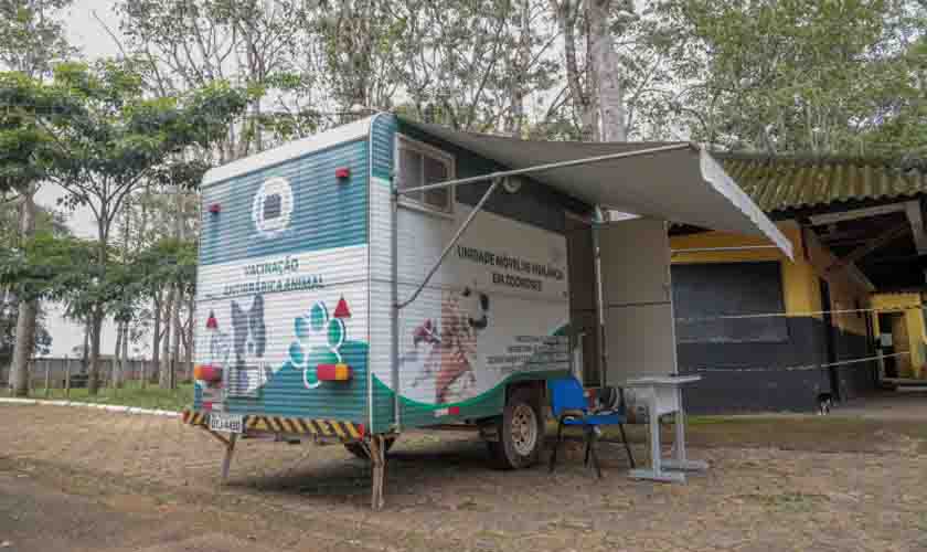 Unidade móvel leva vacinação antirrábica à zona Norte de Porto Velho