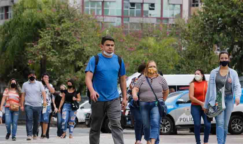 Covid-19: país tem 30 mil casos e 285 mortes registrados em 24 horas