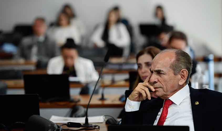 Novo Código Eleitoral: debatedores criticam banimento de contas