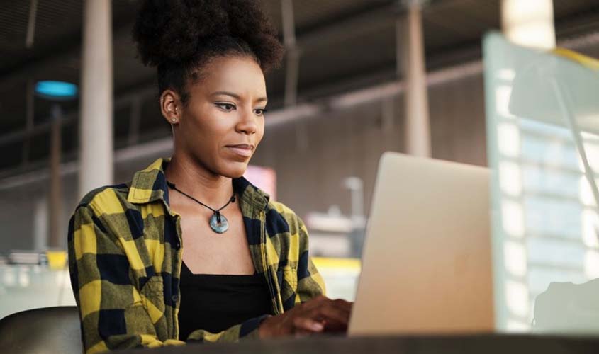 Mulheres ocupam 37,8% das vagas em grandes empresas de RO