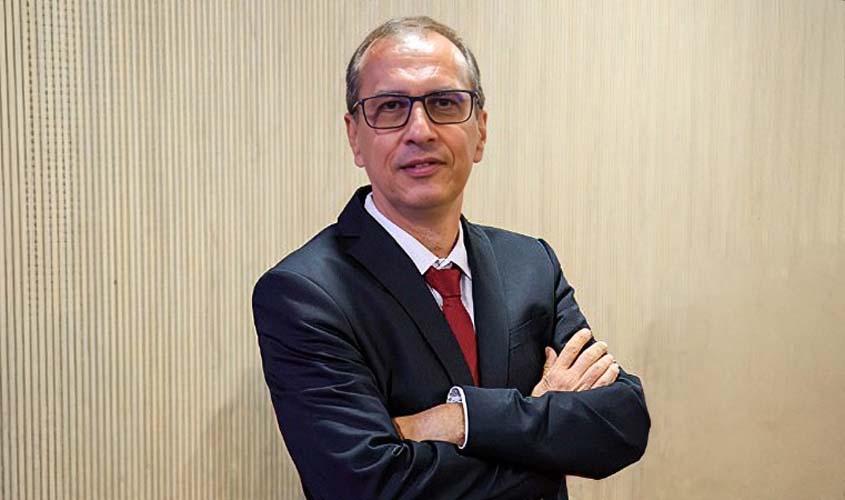 Alexandre Corbacho assume vaga de desembargador no TJRO