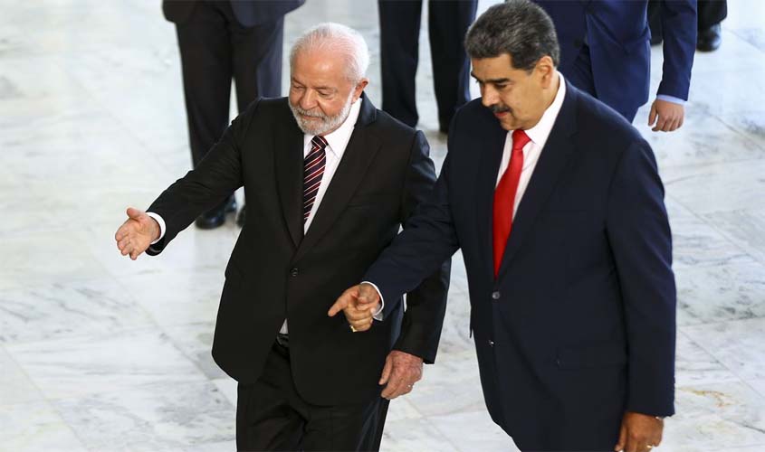 Lula diz que retomada de relação com Venezuela é plena