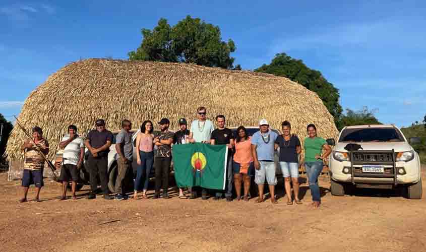 Em ação conjunta, Funai e INSS promovem acesso a direitos previdenciários na Terra Indígena Roosevelt, em Rondônia
