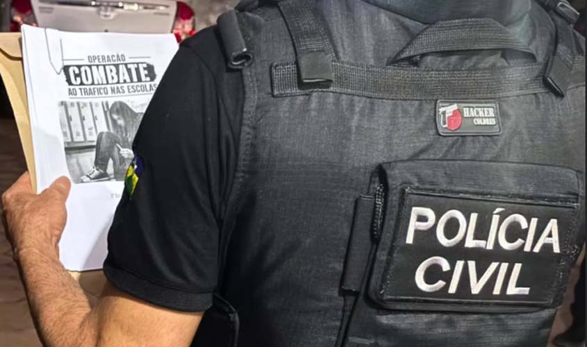 Polícia Civil apreende drogas em operação escolar