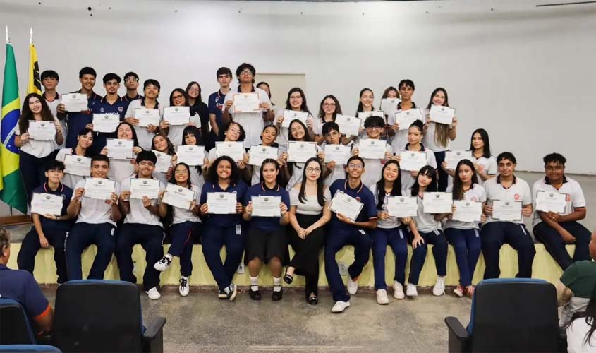 Jovens ganham espaço nas escolas de Rondônia