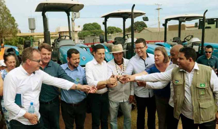 Equipamentos entregues irão fortalecer o agronegócio e agricultura familiar em Guajará-Mirim