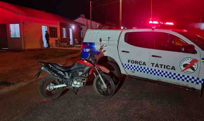 Polícia Militar apreende adolescente que estava escondendo motocicleta roubada dentro de casa