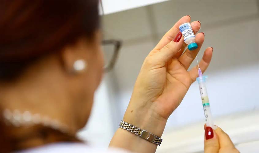 Ministério reforça vacinação de bebês