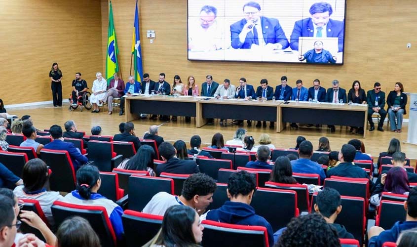 MP participa de audiência sobre direitos da pessoa com deficiência