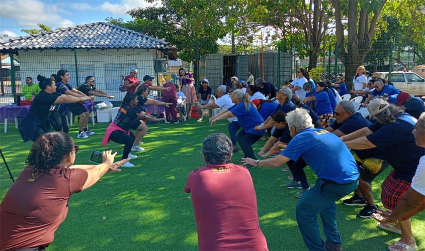 Junho Violeta: Cras realiza atividade para idosos