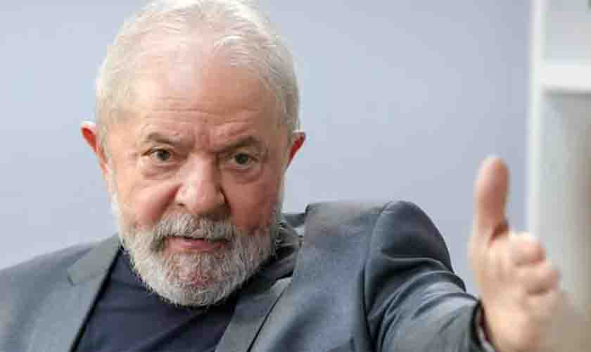 Lula amplia vantagem contra Bolsonaro para eventual segundo turno em 2022, aponta pesquisa