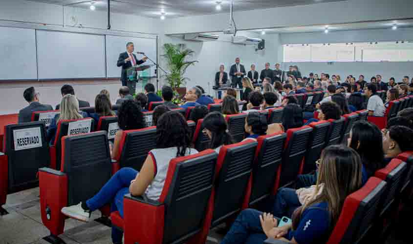 Presidente do STF cumpre agenda em Porto Velho e recebe homenagem do TJRO