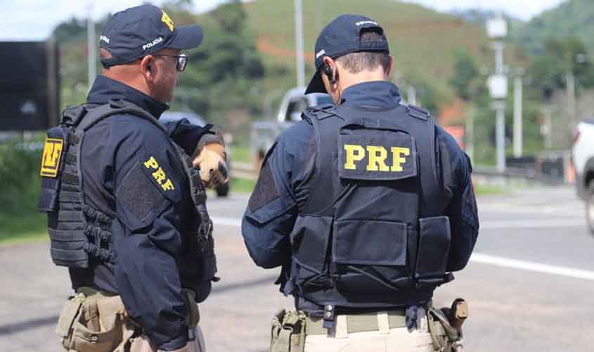 PRF resgata pessoa em situação de vulnerabilidade na BR-364