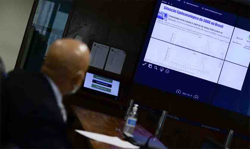 Capes deve lançar bolsas de pós-graduação voltadas ao combate da covid