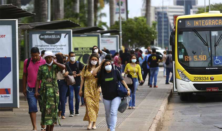 Covid-19: Brasil registra 22 mortes e 3,4 mil novos casos em 24 horas