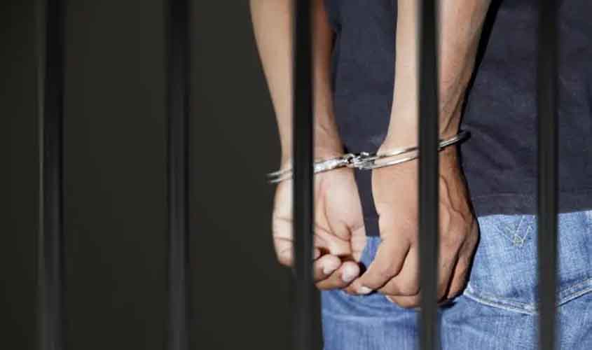 10º BPM – POLÍCIA MILITAR EM ROLIM DE MOURA PRENDE FORAGIDO DA JUSTIÇA POR FEMINICÍDIO