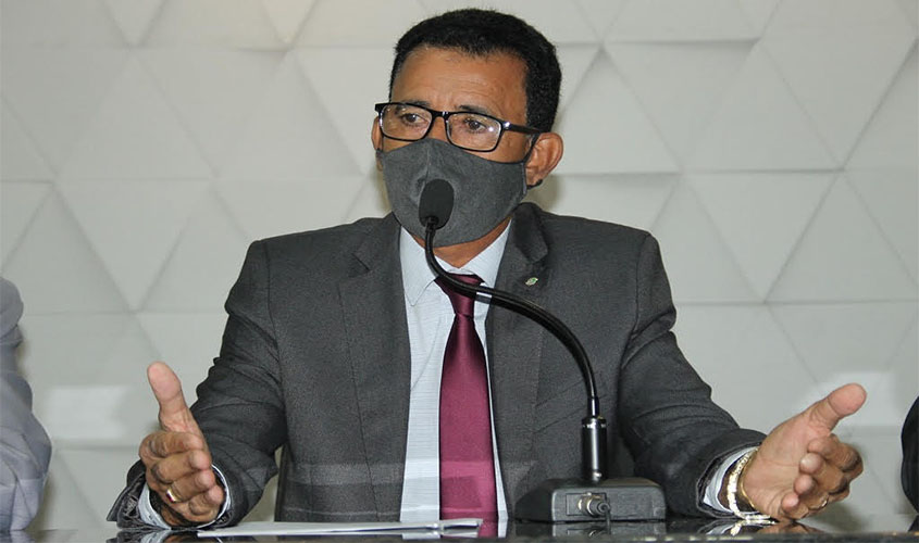 Joaquim Teixeira assume presidência da CMJP