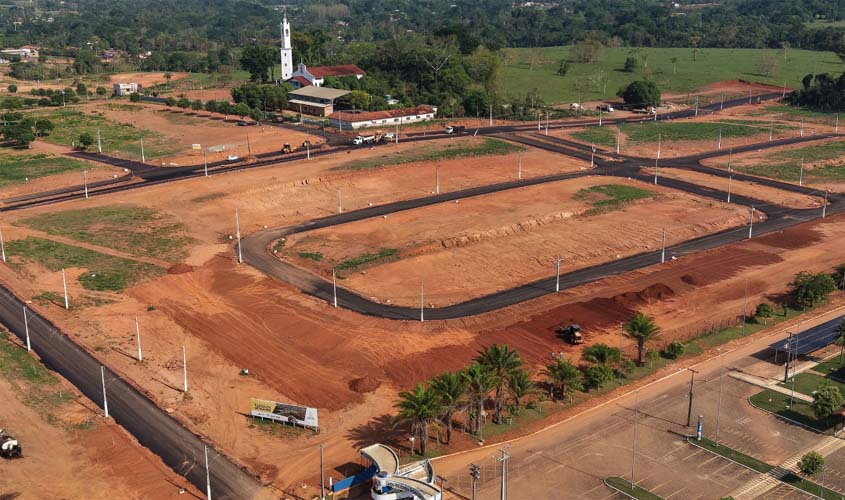 O primeiro bairro planejado de Cacoal avança em ritmo que surpreende