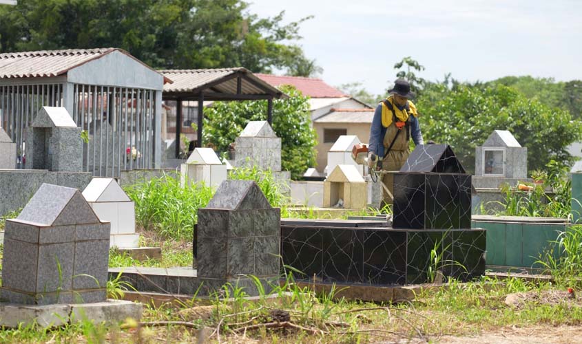Prefeitura intensifica limpeza em cemitérios para visitantes