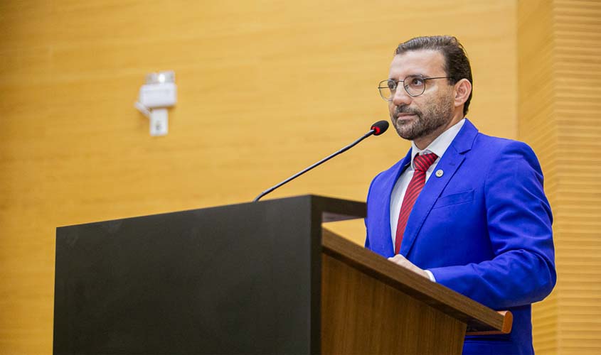 Ribeiro do Sinpol destaca valorização salarial no Dia do Servidor