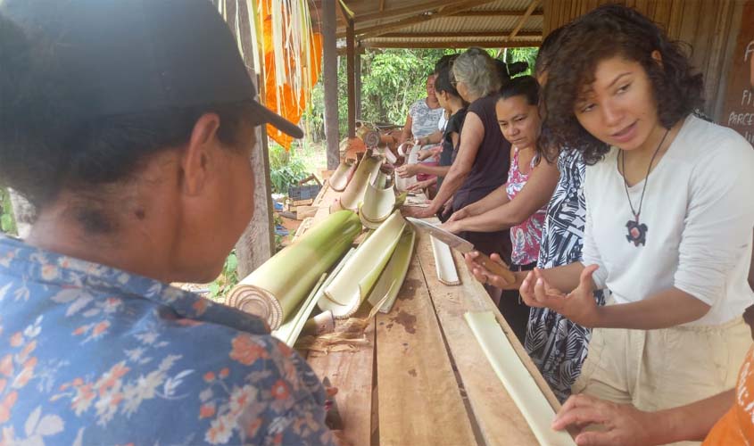 Nova Conquista recebe primeira oficina de fibra de bananeira