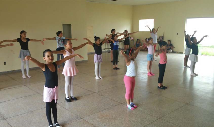 Mostra de Dança da Escola de Musica acontece nesta quinta-feira (30)