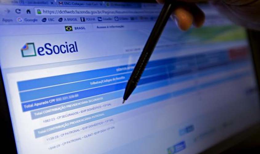 Implantação do eSocial para empresas começa em janeiro de 2018