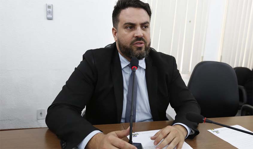 Comissão não é a favor da reforma administrativa estadual, afirma Léo Moraes