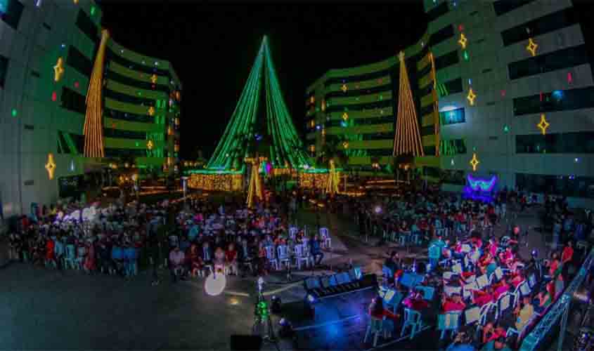 Palácio Rio Madeira, em Porto Velho, se prepara para encantar com o 'Natal de Luz 2024'