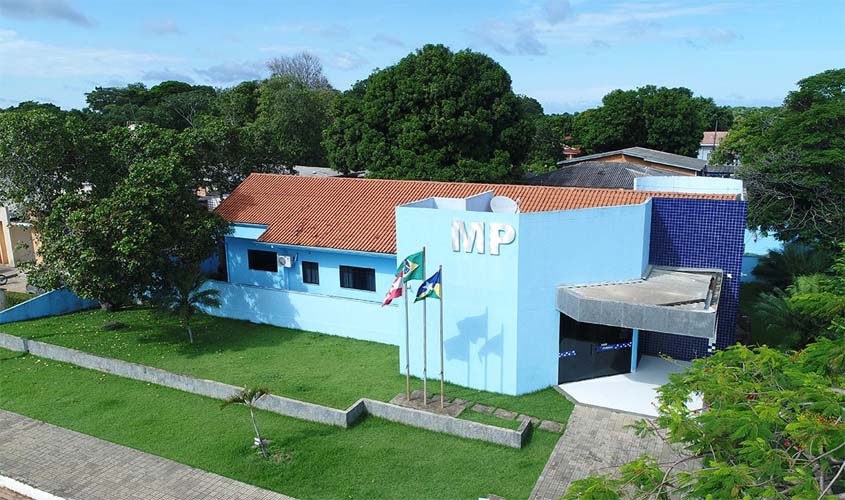 MP obtém liminar que determina o afastamento da esposa do Prefeito de cargo público