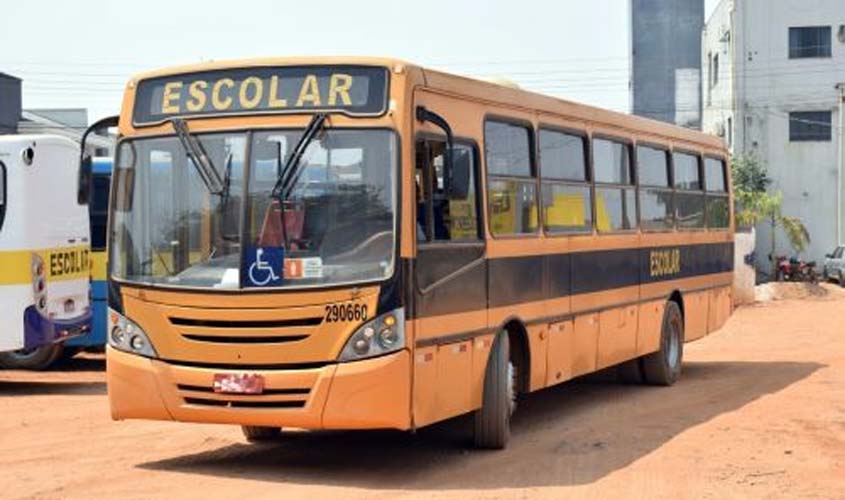 Paralisação da empresa Biasi Tur prejudica transporte escolar