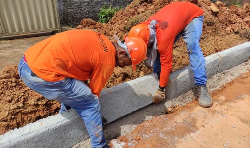 Obras no bairro Igarapé estão com 50% de conclusão