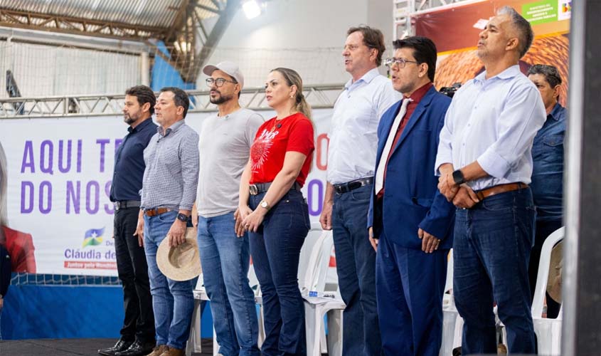 Assembleia homenageia regularização fundiária em Ji-Paraná