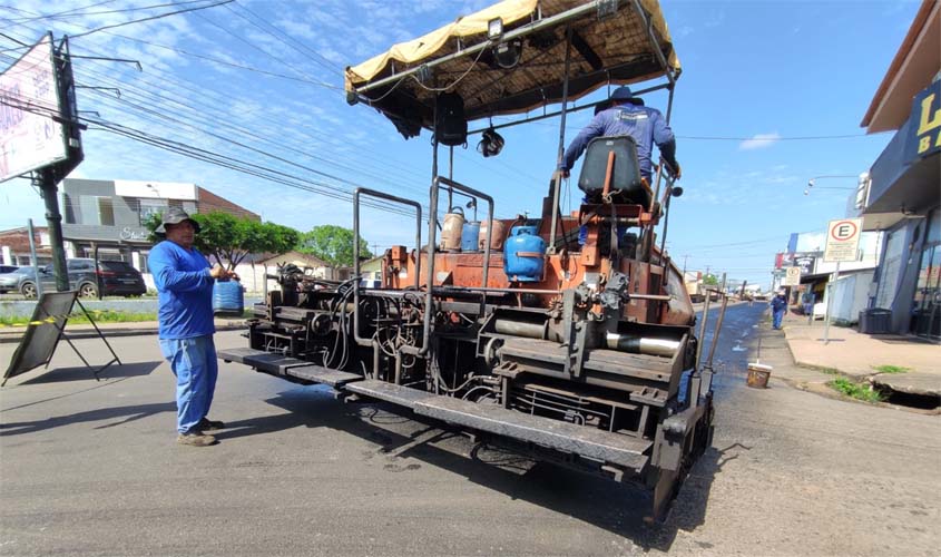 Recapeamento da avenida Jatuarana segue com 50% dos trabalhos executados