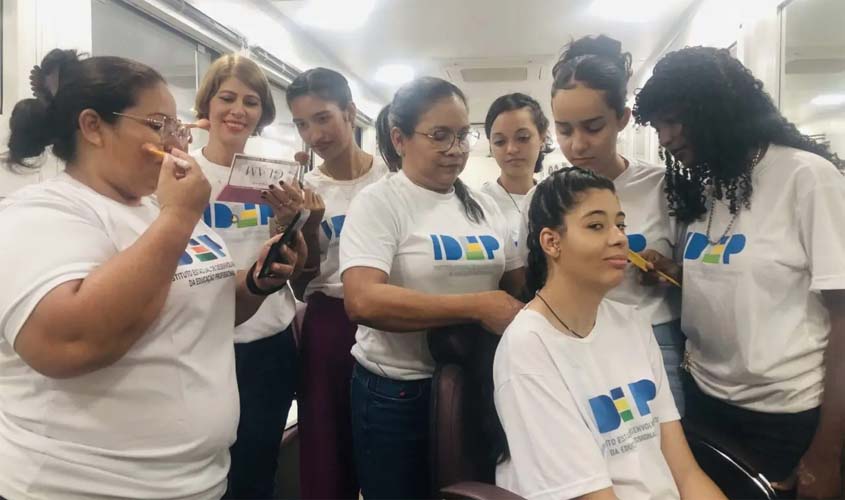 Espaço de beleza atende público feminino na RRSI